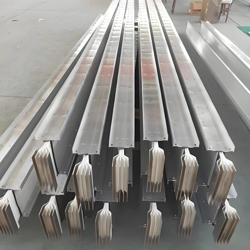 Sandwich Busway For Power Distribution