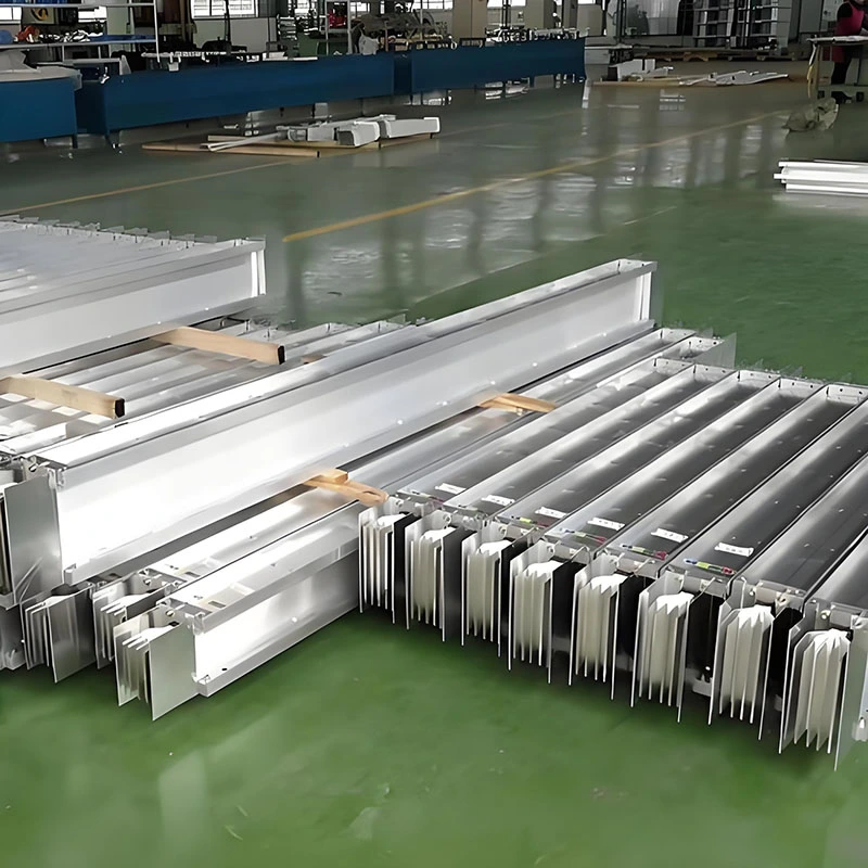 중전류 폐쇄형 버스웨이